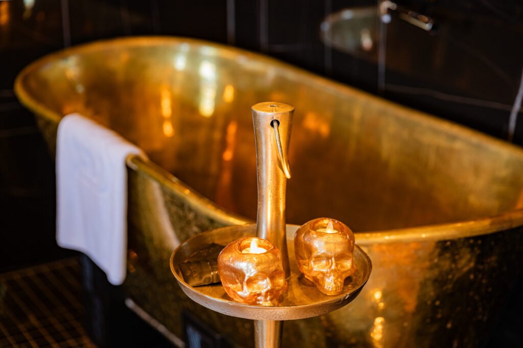 Grandezza, Badkar, mässingsbadkar, Bomans Hotell, Trosa