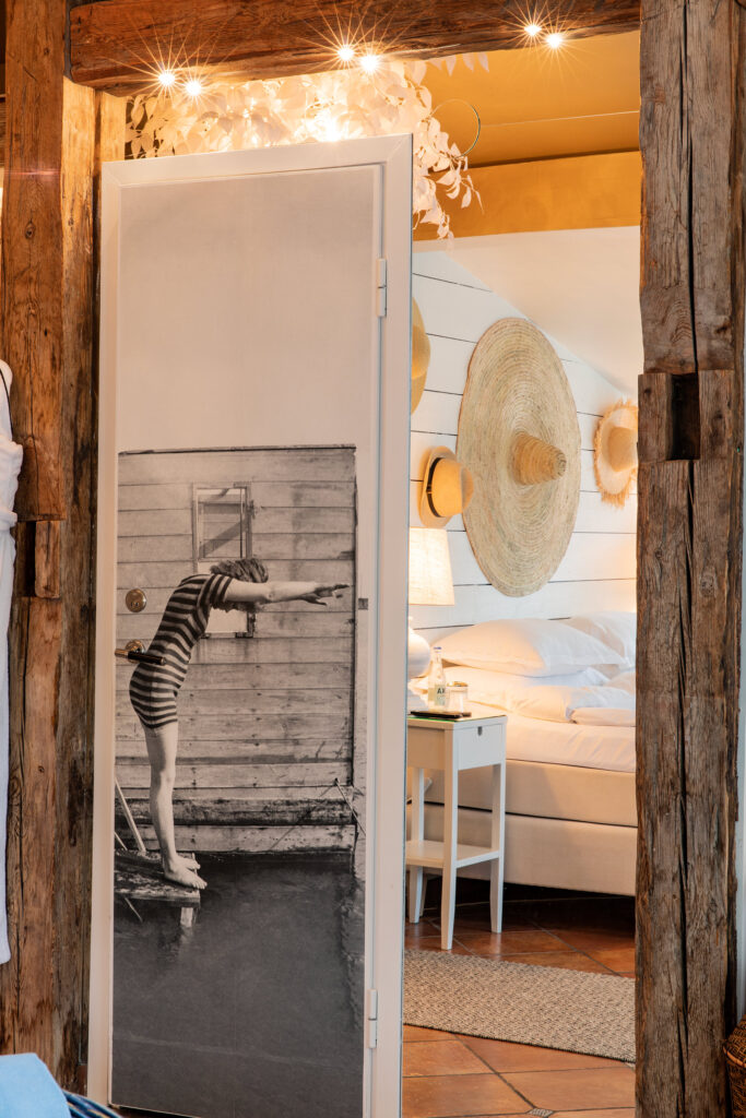 Badhotell, fotografisk konst, shabby chic, Bomans Hotell