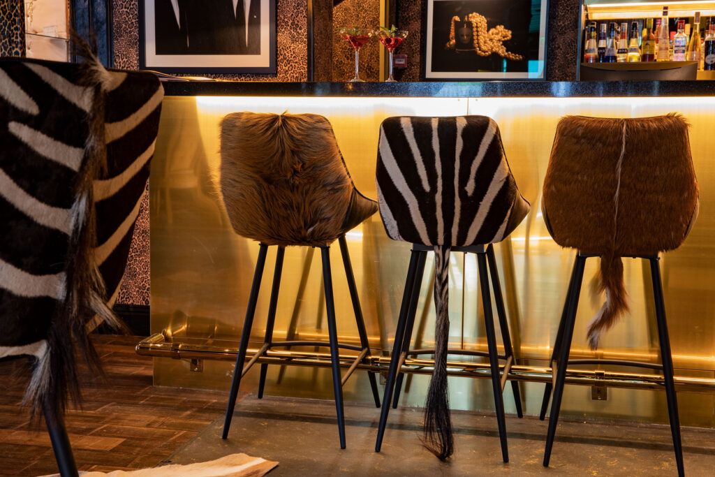 animalchairs, animal print, African animals, bar stool, Bomans Hotel